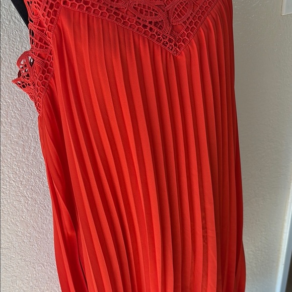 Gianni Bini Bright Red Floral Pleated Lace Trim Cami Dress 0082 - Picture 4 of 10